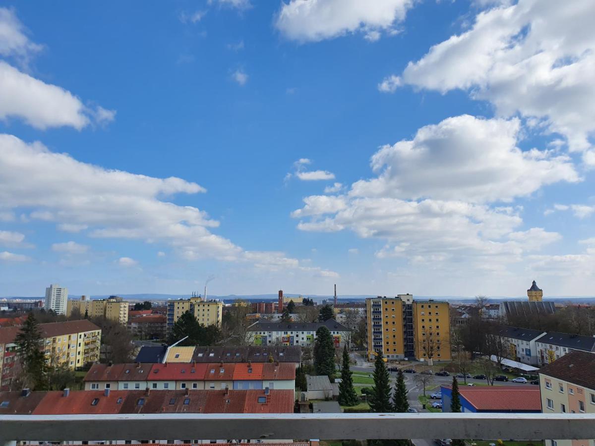 Penthouse "Marc Aurel" - Greatview, Wifi & Netflix Apartment Schweinfurt Exterior photo
